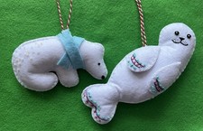 Polar Bear & Seal Christmas