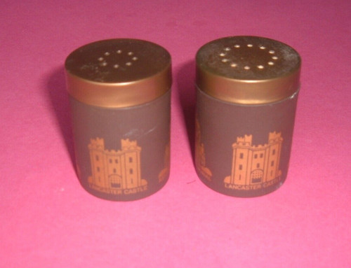 Hornsea cruet showing - , old