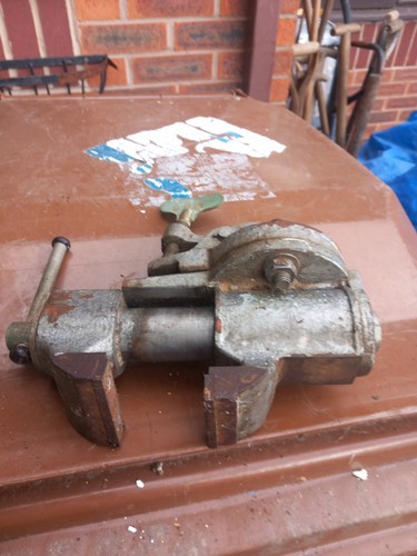 Table top bench vice jaw - top,