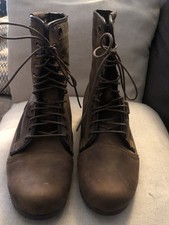 Ladies Caterpillar Leather