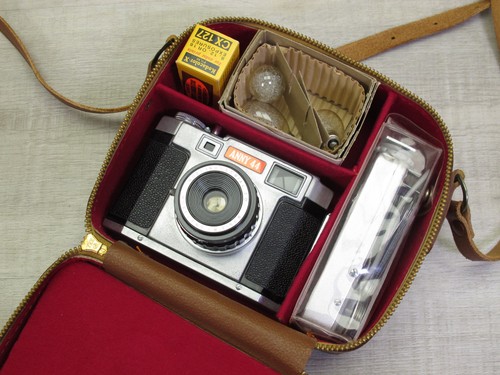 Anny 127 roll film camera - film,