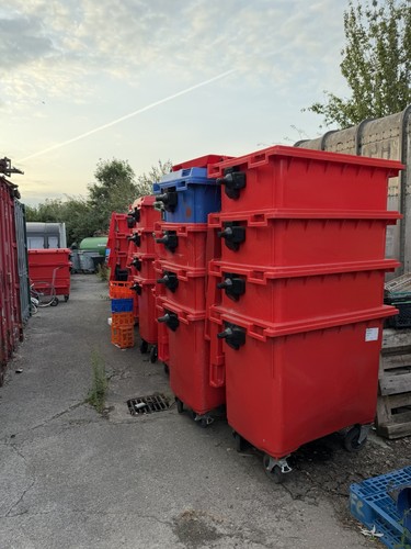 660 litre wheelie bins - wheelie, job