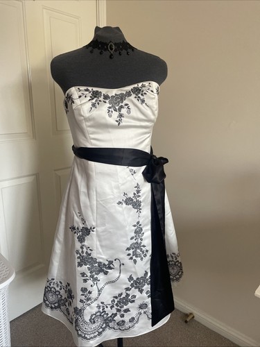Strapless dress debute - 14, by