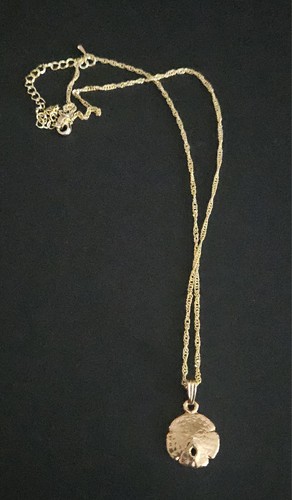 Gold tone chain with - gold,