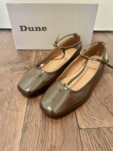 Bnwot dune patent brown bar - brown, t-bar