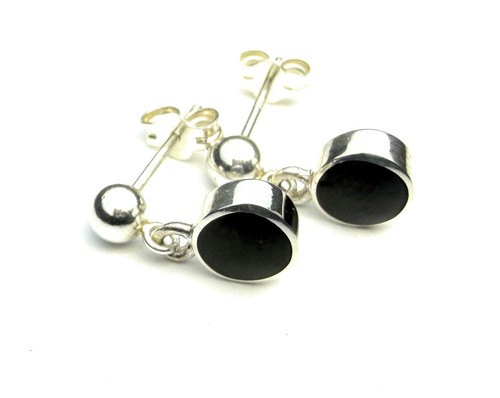 Small whitby jet - jet, and
