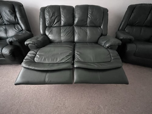 Green leather recliner piece - green,