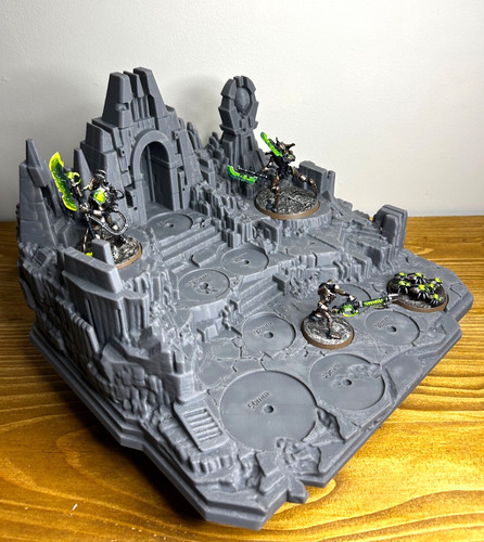 Ancient empire showcase stand - empire,