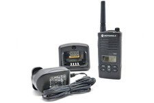 Motorola XTNiD-446 | PMR Two Way Radio & Charger | Superb condition