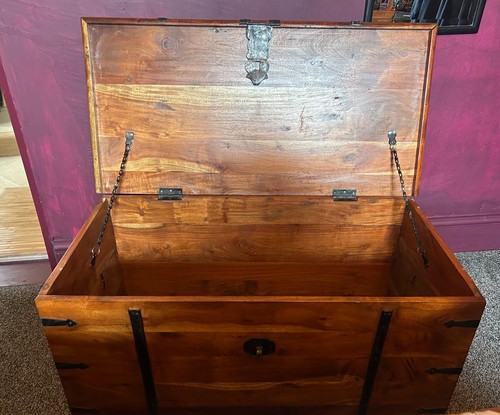 Sheesham wood indian trunk
