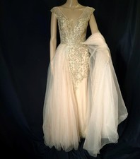 GLITTERY GOLD BEADED PEACH