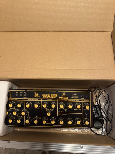 Behringer wasp deluxe desktop - behringer,