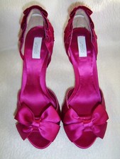 Untold ‘Amaryllis’ Peep