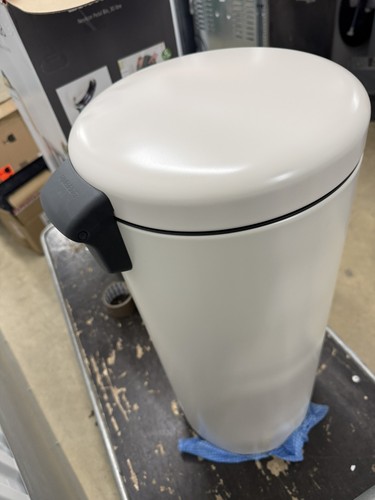 Brabantia cream pedal bin 30l - pedal,