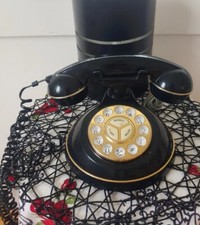 Antique Style 50's Retro Art