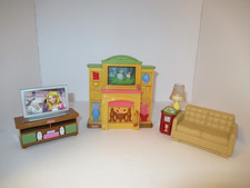 3-Fisher Price Dollhouse