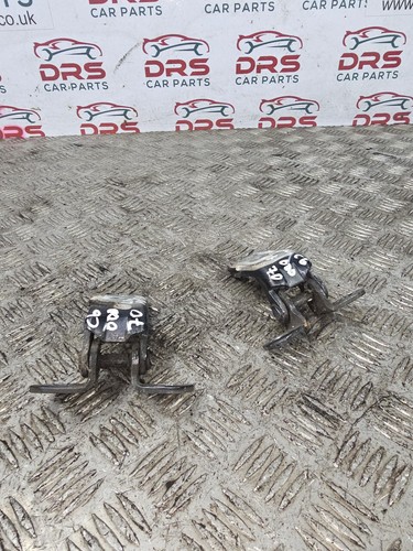 Lexus is200 door hinges nsf - door,