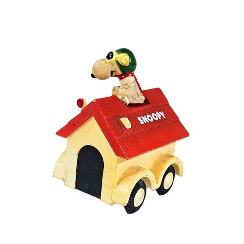 Aviva peanuts snoopy doghouse - aviva,