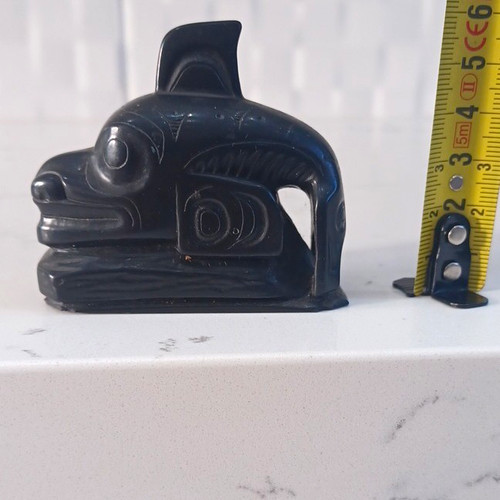 Innuit black carved - black, polished