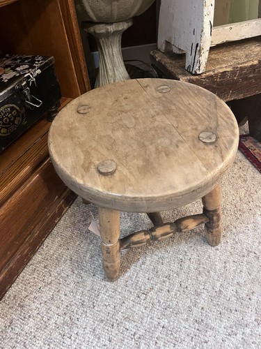 Aafa antique wooden step stool - antique,