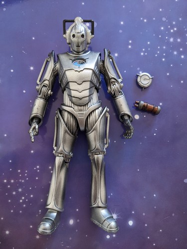 Doctor who cyber leader - doctor,