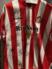 Sunderland shirt signed - shirt,