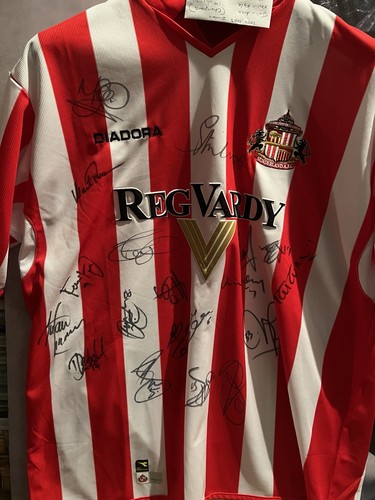 Sunderland shirt signed - sunderland,