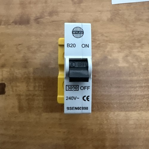 Wylex amp curve - b, mcb