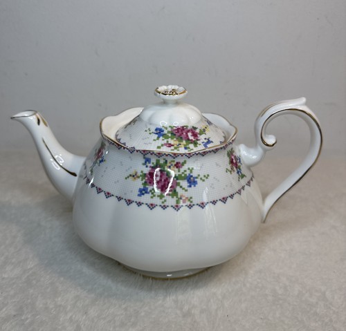 Royal albert petit point - royal,