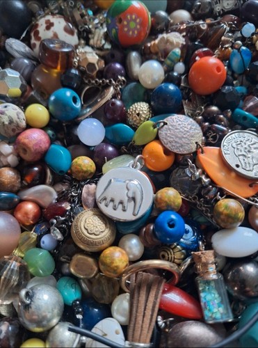 Scrap broken costume jewellery - scrap,