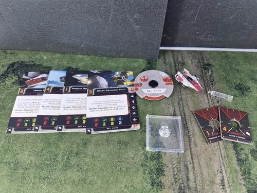 Wing minatures game - x-wing,