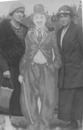 1920s trimmed rppc women - 1920s,