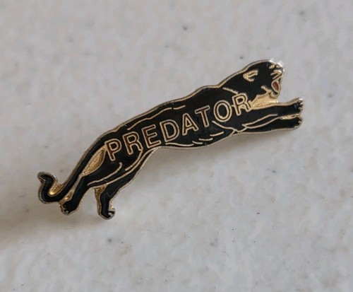Predator cues logo enamel - predator,