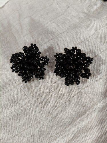 Vintage black beaded - black, cluster