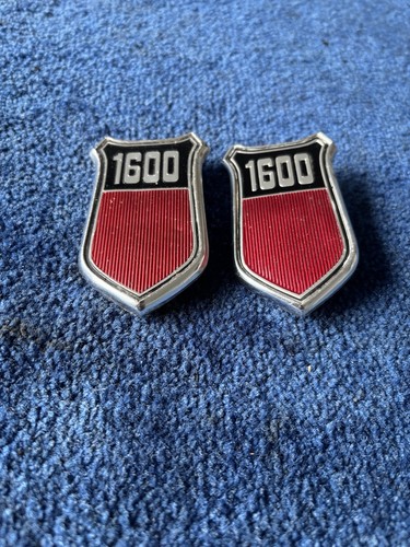 Ford cortina mk3 wing badges - mk3,