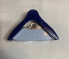 Creative Memories Corner Punch Rounder And Half Box Of Frosted Photo Splits - A1