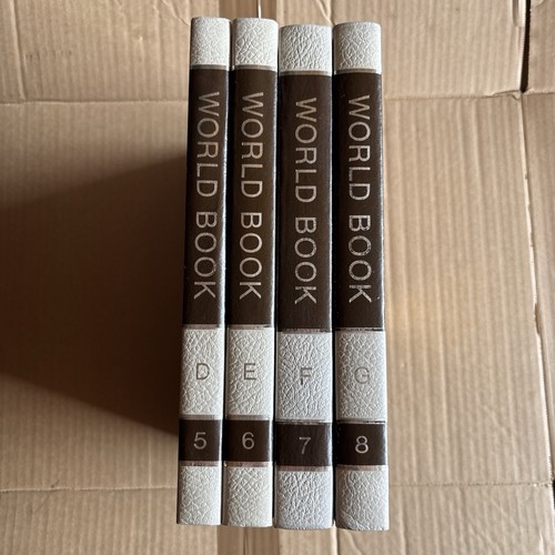 Vintage 1977 the world - world, book