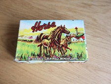 VINTAGE 1970'S PLASTIC  SET OF