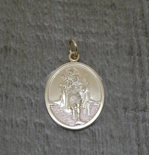 Brand New 9ct Gold Oval St