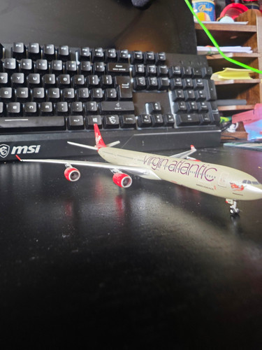 Gemini jets virgin - jets,