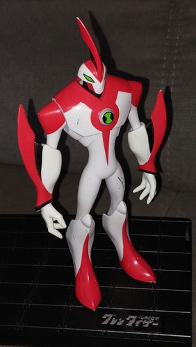 Bandai waybig alien figure - waybig, ben