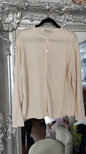 Aquascutum pure merino wool - aquascutum,