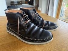 CLARKS ORIGINALS MEN'S NAVY LEATHER DESERT LACE-UP BOOTS £125