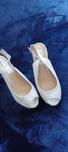 Gold sparkly toe peep shoes - toe,