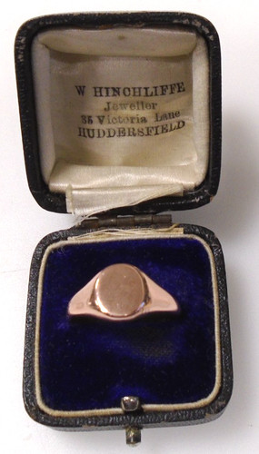 Antique 9ct rose gold - rose, signet