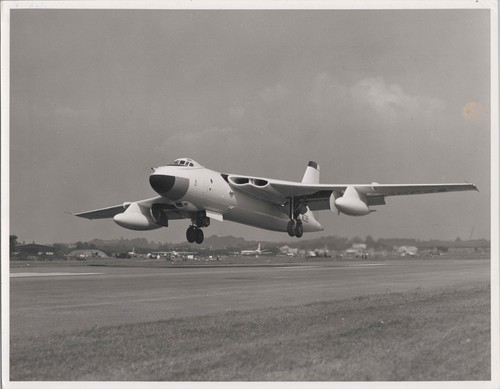 Vickers valiant farnborough - vickers,