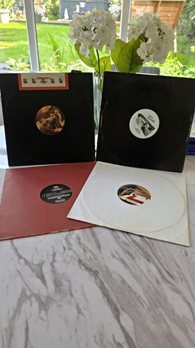 90s underground house - underground,