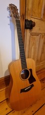 Taylor BBT Big Baby Taylor Acoustic Guitar with travel case included. Amazing ?