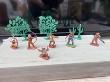 TROJAN CHERILEA  LONE STAR AMERICAN INDIAN PLASTIC FIGURES MADE IN ENGLAND