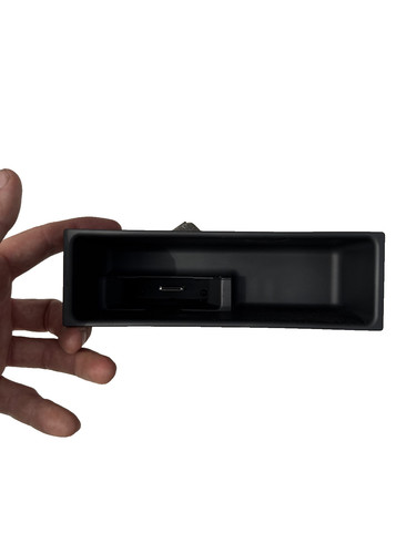 Audi glove box - b7,